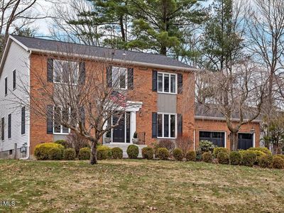 1124 Glenmeadow Court