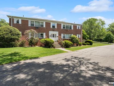 3 Rustic Cir APT D