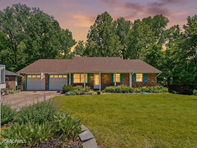 808 Troy Dr