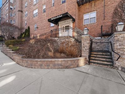 1 Bronxville Road #5F