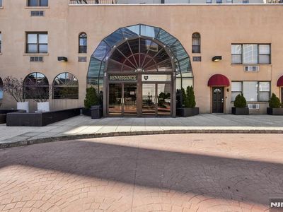 111 Mulberry St #2-V