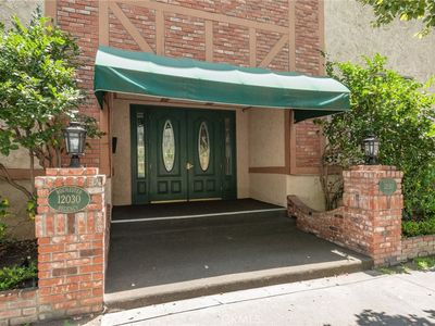 12030 Rochester Ave APT 207