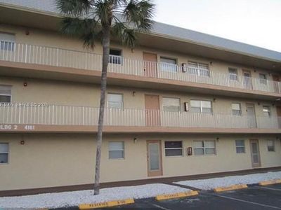 4161 NW 26th St APT 304