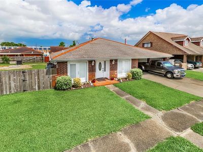 2709 Jean Lafitte Pkwy