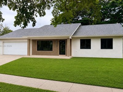 8668 SW 50th St