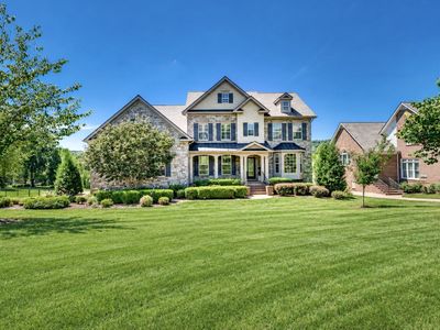 1833 Bronwyn Ct