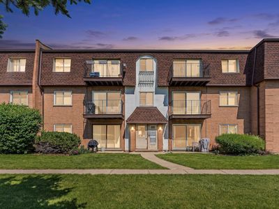 9480 Bay Colony Dr APT 2N