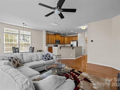 9341 Lenox Pointe Dr