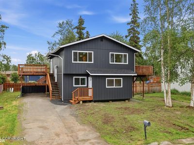 6901 Cheryl St