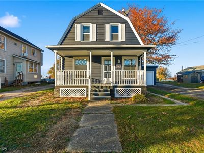 Property at 949 E 6th St, Ashtabula, OH
