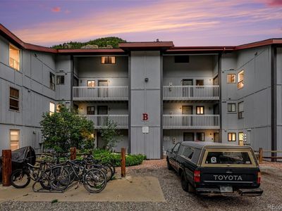 1901 Clear Creek Drive #B302