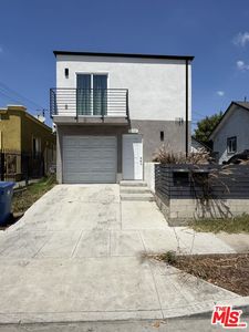 Property at 1105 E 103rd Pl, Los Angeles, CA