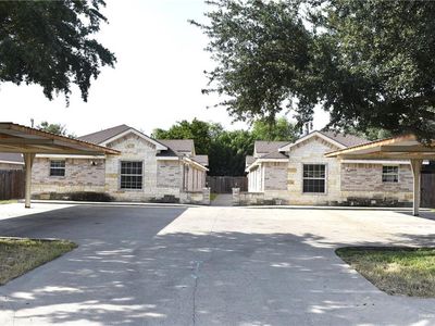 306 W Albatross Ave