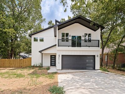 8916 Whitehall Ln