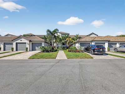 5720 Palmer Cir UNIT 102