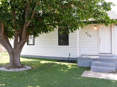600 Honeysuckle St