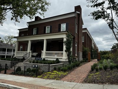 725 W Main St UNIT 101