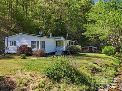 1200 Barkers Creek Rd