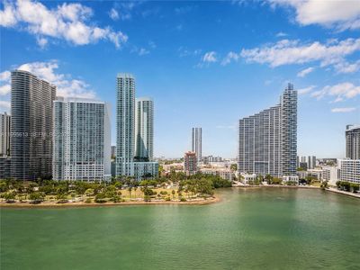 2000 N Bayshore Dr APT 702