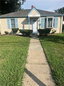 2814 Rosalee Dr