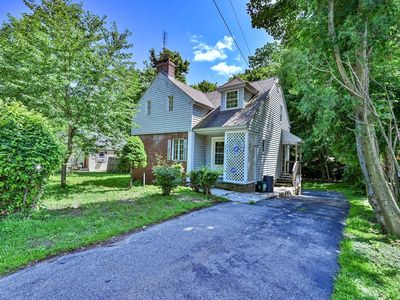 Property at 1278 Pleasant St, Worcester, MA