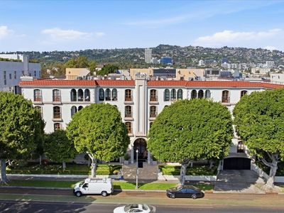 9249 Burton Way Unit 406