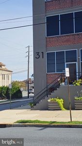 31 S Sterley St #401