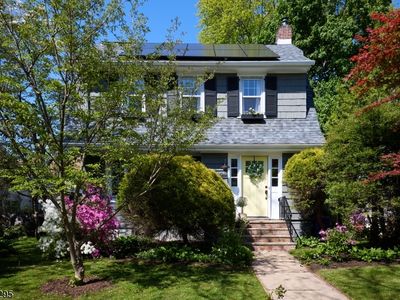 1 Edgewood Pl