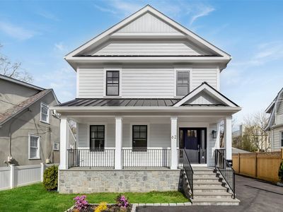 62 Cedar Place