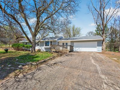 31 Demont Ave E