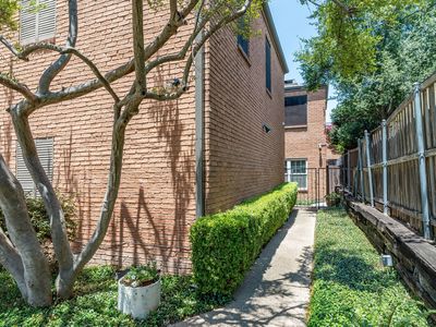 17365 Remington Park Cir