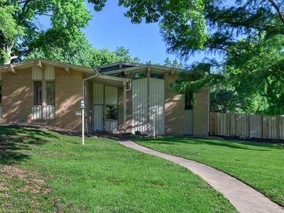 2291 E Mirabeau Street