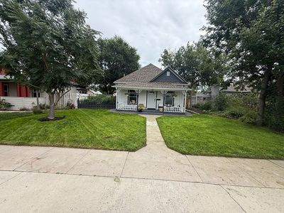 1709 2nd Ave