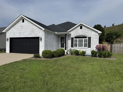 324 Oxford Cir