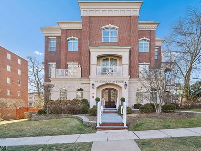14 EUCLID AVE #102