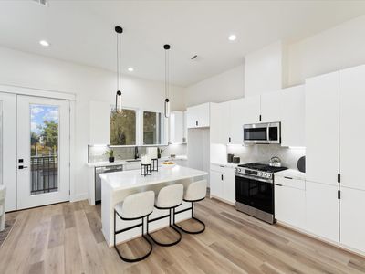 6631 Katarani Dr