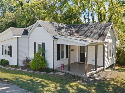 111 Lair St
