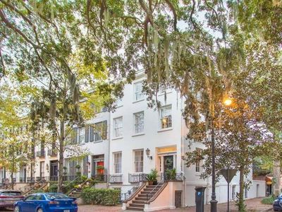 1 E Gordon St Unit Garden