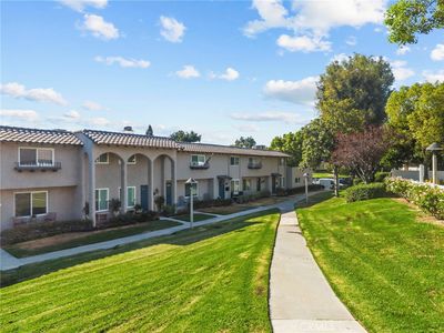 24307 La Glorita Cir