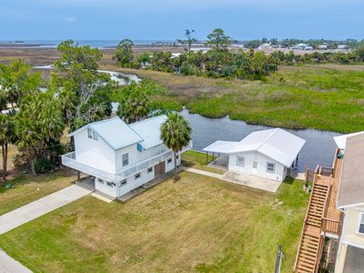 86 SE 218th St