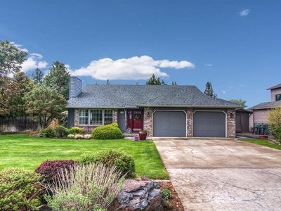 3393 NE Stonebrook Loop