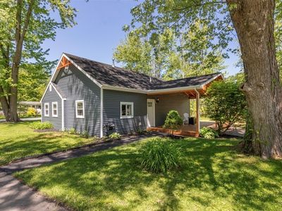7766 Seneca Beach Dr