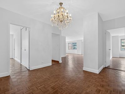 400 E 56th St APT 11N