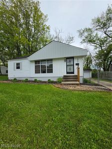 Property at 1925 Ridgehill Rd, Cleveland, OH
