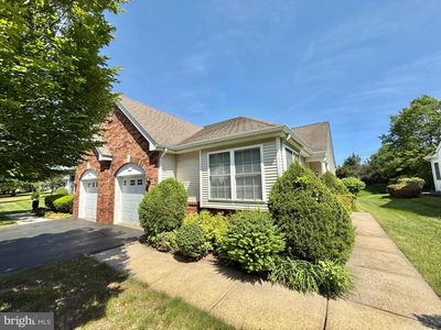75 Meadowlark Dr