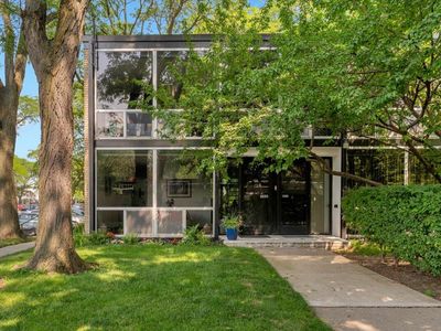 1333 Nicolet Pl