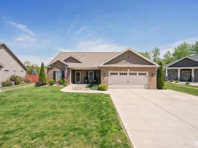 1736 Pond View Dr