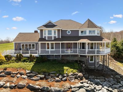 65 Skyfields Dr