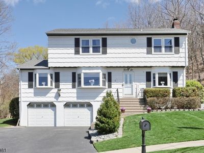 26 Scrivani Dr