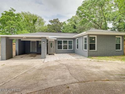 808 Courthouse Rd